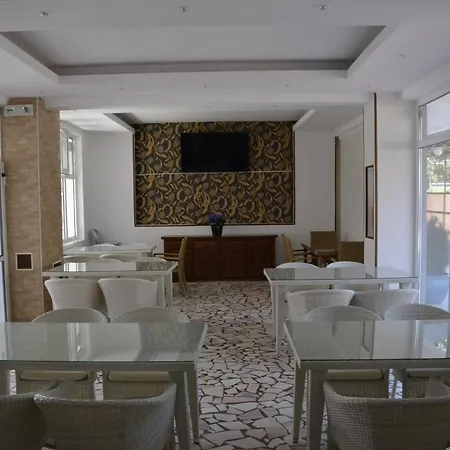 Iunona Hostel Costinesti