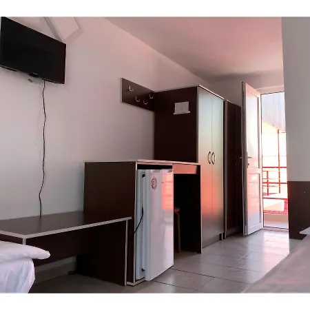 Iunona Hostel Costinesti