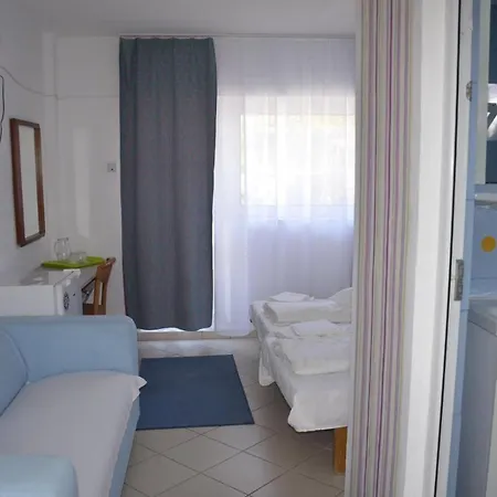 Hostel Iunona *